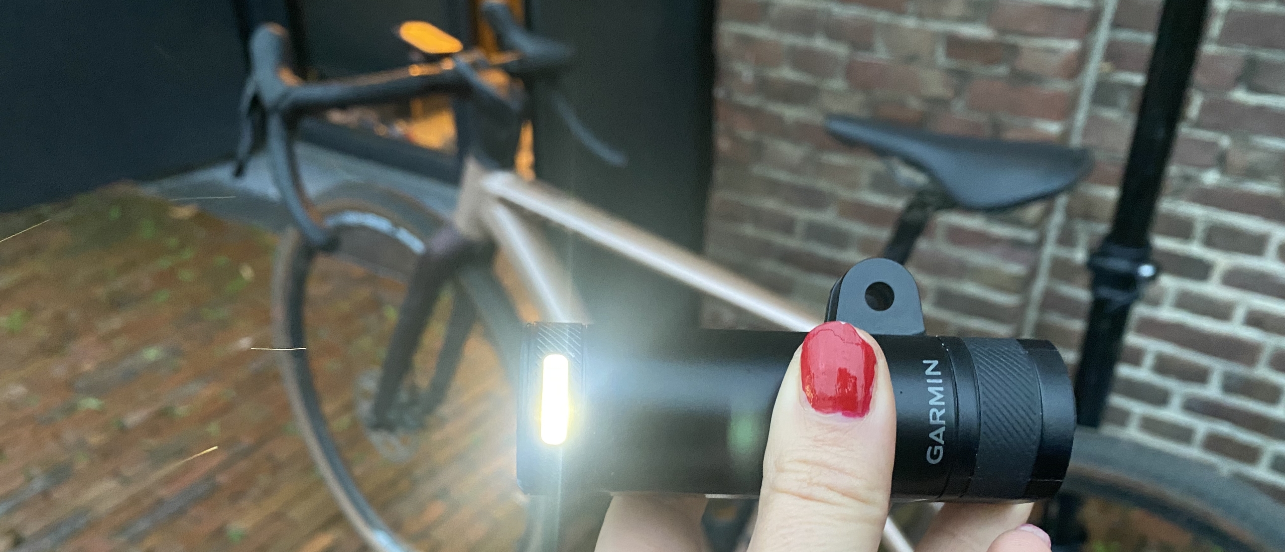 Hoe fiets je veilig in het donker?