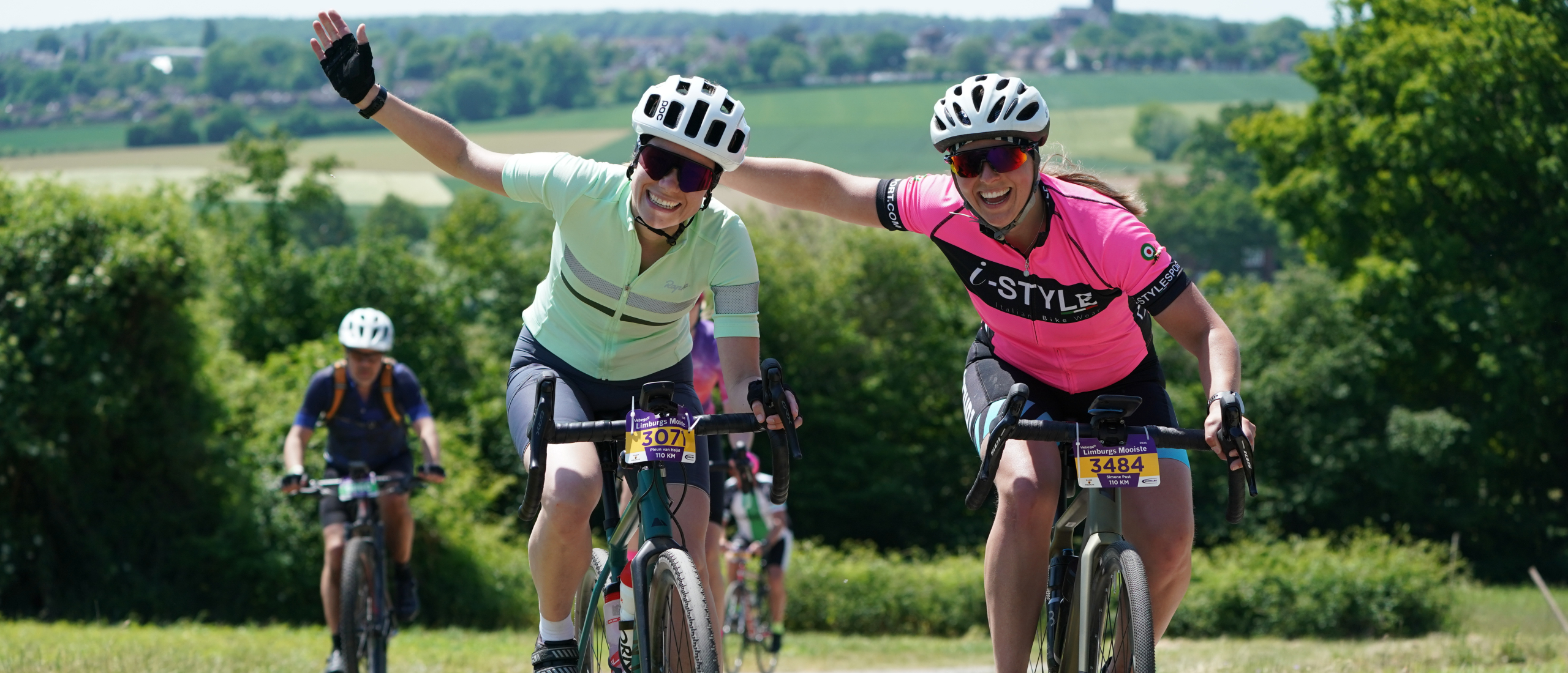 Fietsvrouwen team Limburgs Mooiste