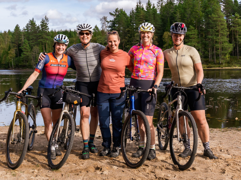 Gravellen in Zweden Fietsvrouwen Gravellen in Zweden Fietsvrouwen