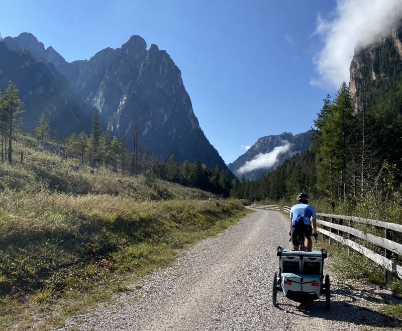 Wielrennen in Dolomieten met Thule Fietskar