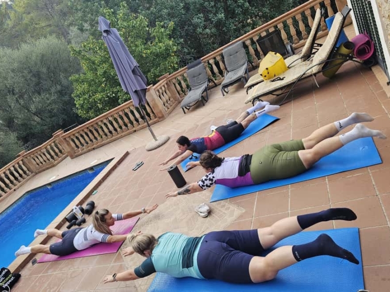 Stretch oefeningen fietsers Mallorca Stretch oefeningen fietsers Mallorca