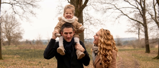 fotoshoot-gezin-familie-buiten-limburg-flachs