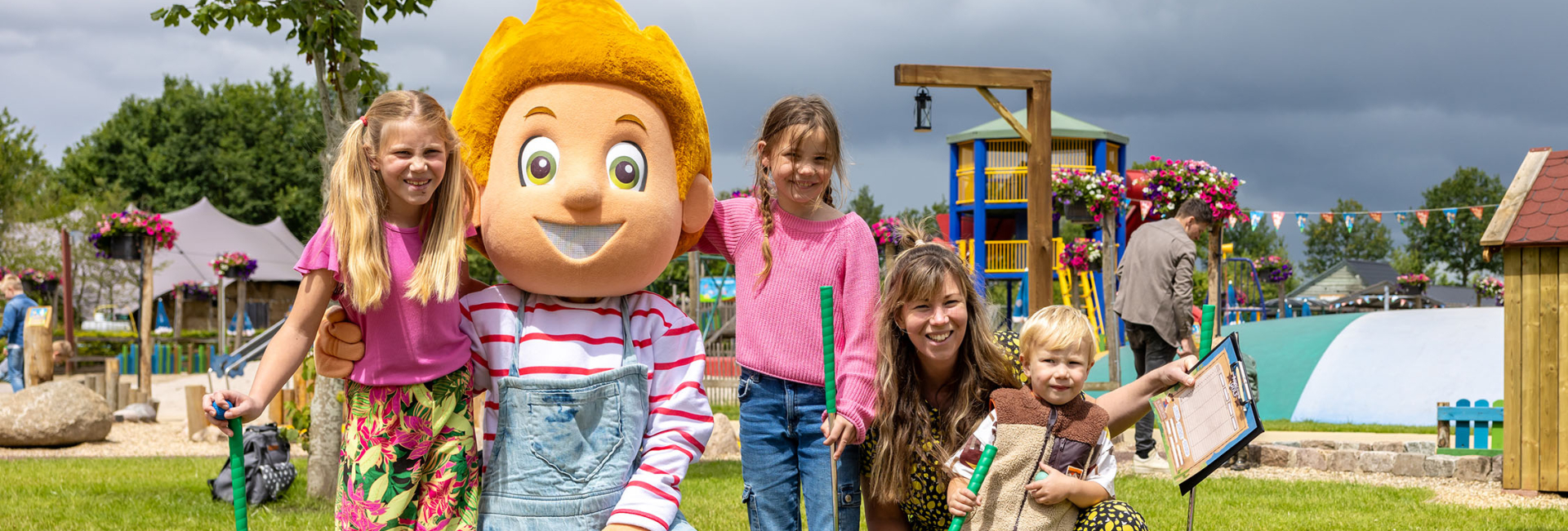 Ontmoet Guusje de mascotte van de Flierefluiter