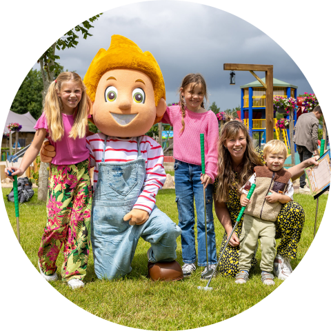 Ontdek de Flierefluiter met een abonnement Ontmoet Guusje de mascotte van de Flierefluiter