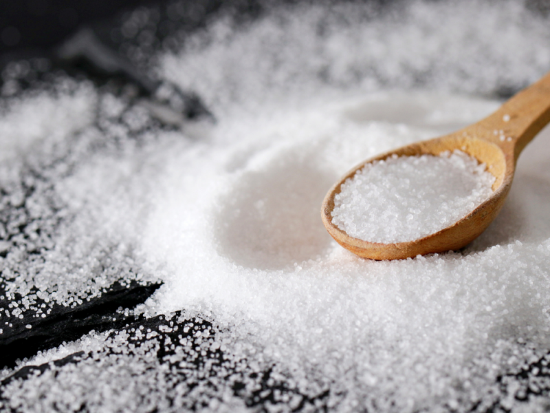 wortelonkruid verwijderen met zout mag niet