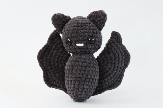 Cute bat crochet plush pattern Halloween amigurumi toy
