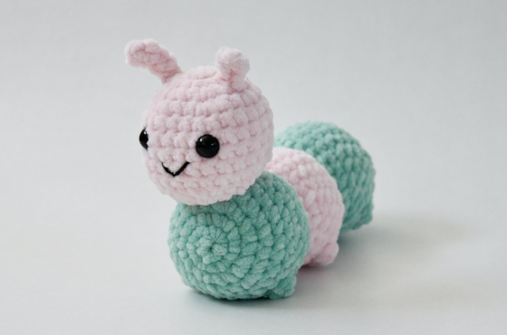 Cute caterpillar crochet plush pattern beginner amigurumi toy