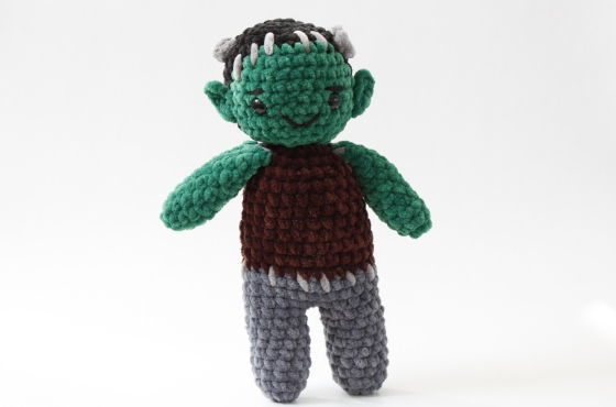 Frankenstein crochet plush pattern Halloween amigurumi toy