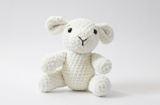 Cute sheep crochet plush pattern amigurumi farm animal toy