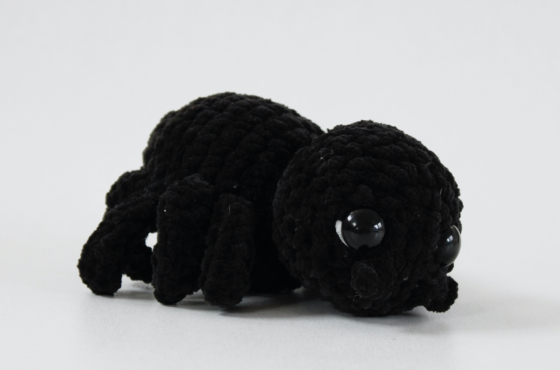 Cute spider crochet plush pattern Halloween amigurumi toy