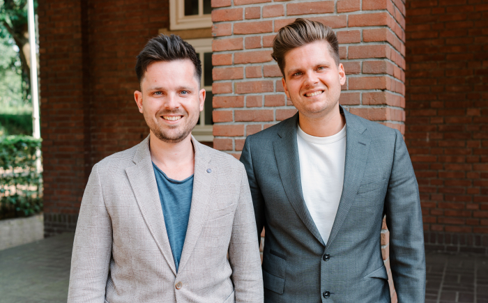 Tom en Michiel van FlowTalk interne podcast agency