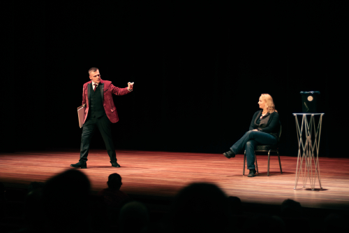 Flynn magisch entertainment als energizer of intermezzo voor elk evenement of feest Flynn magisch entertainment als energizer of intermezzo voor elk evenement of feest