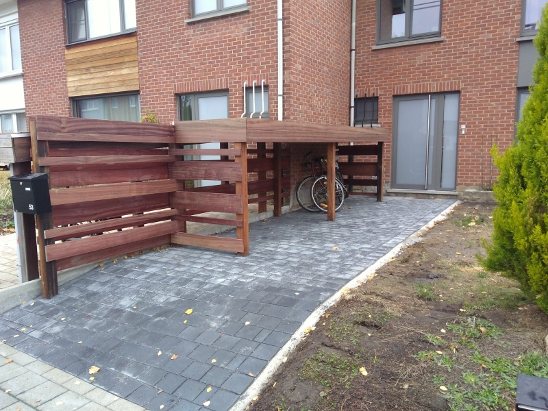 For Us Tree - fietsenberging Heverlee