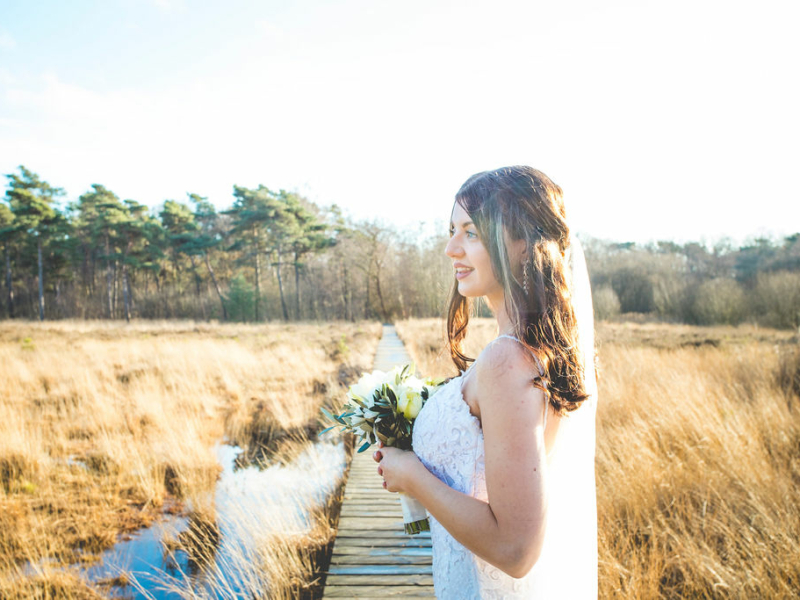 Bruiloftfotografie - Fotografie Debbie - Barneveld - bruid met sluier