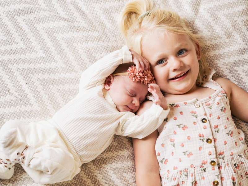 Newbornfotografie - Fotografie Debbie - Zusje Newbornfotografie - Fotografie Debbie - Zusje