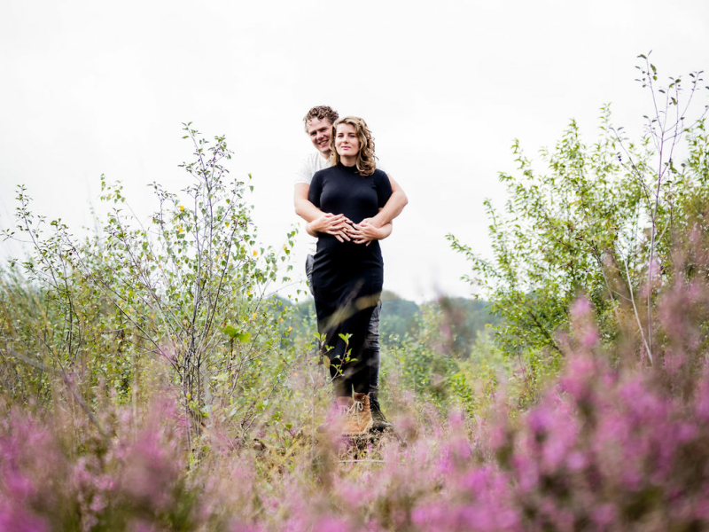 Zwangerschapsfotografie - Fotografie Debbie - roze heide