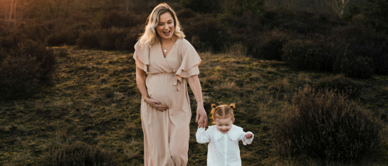 Zwangerschapsfotografie - Fotografie Debbie - wandelen