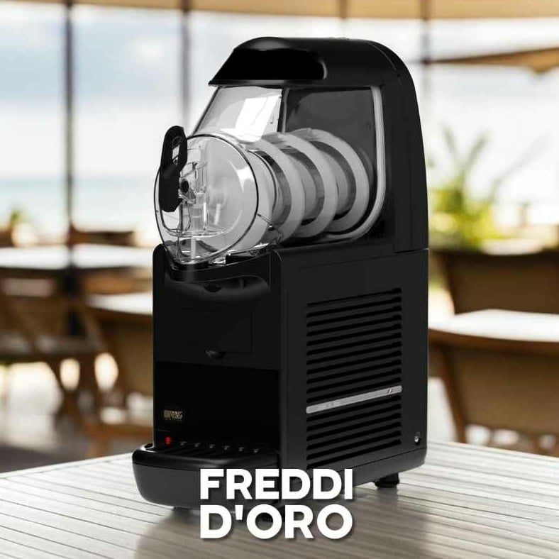 Een Freddi D'oro ijskoffie machine voor Frozen cappuccino of ijskoffie.  Perfect voor op het terras.