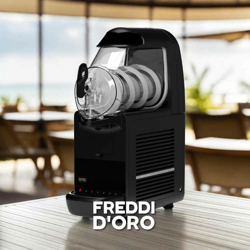 Een Freddi D'oro ijskoffie machine voor Frozen cappuccino of ijskoffie.  Perfect voor op het terras.