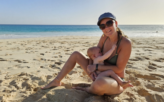 Zwangerfit fysio Maaike geeft borstvoeding