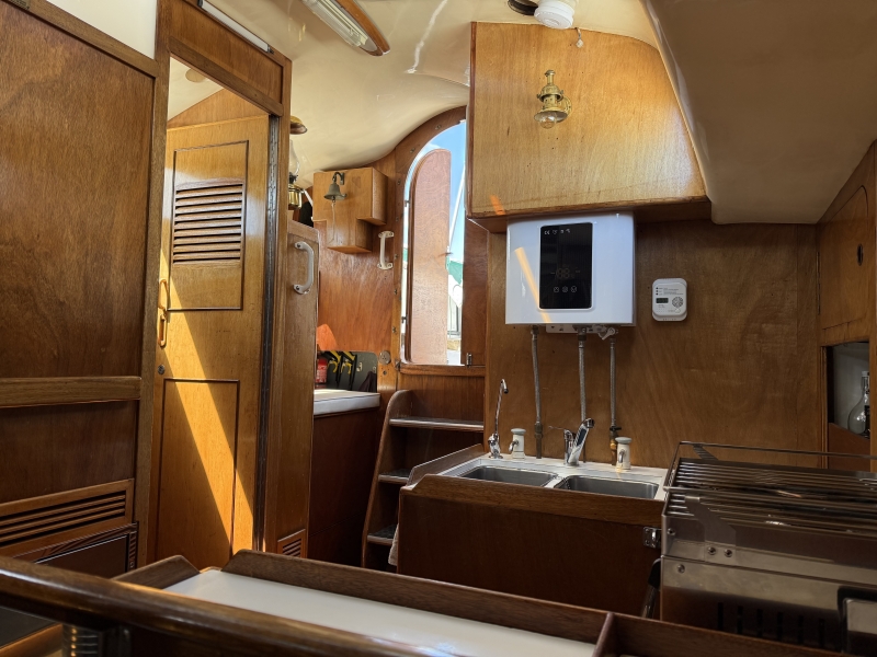 gallant 53 for sale te koop van de Stadt klassiek zeiljacht classic sailing yacht long distance oceangoing safe seaworthy around the world cruiser live aboard s-spant fin keel grp polyester