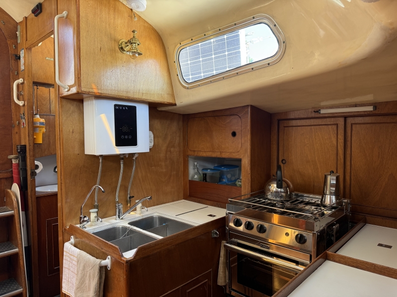 gallant 53 for sale te koop van de Stadt klassiek zeiljacht classic sailing yacht long distance oceangoing safe seaworthy around the world cruiser live aboard s-spant fin keel grp polyester