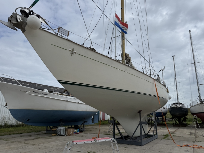 gallant 53 for sale te koop van de Stadt klassiek zeiljacht classic sailing yacht long distance oceangoing safe seaworthy around the world cruiser live aboard s-spant fin keel grp polyester
