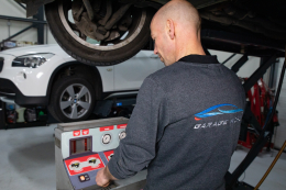 Gespecialiseerde BMW reparatie, onderhoud en motorrevisie | Garage Woest Nunspeet Professioneel BMW onderhoud, storingsdiagnose en motorrevisie bij Garage Woest Nunspeet