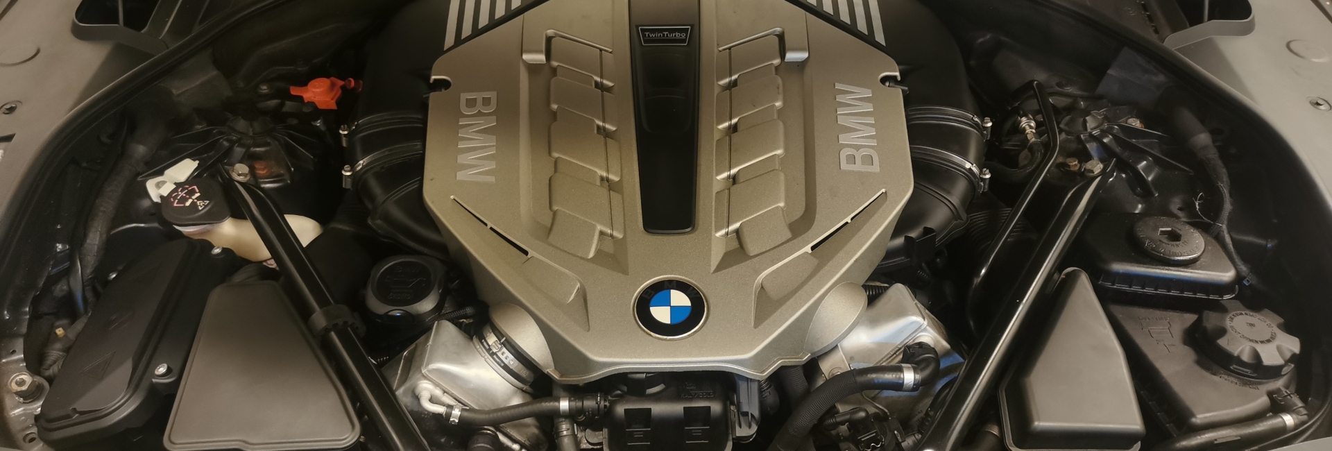 Professionele BMW Motorrevisie | Breng je motor in topconditie bij Garage Woest Nunspeet
