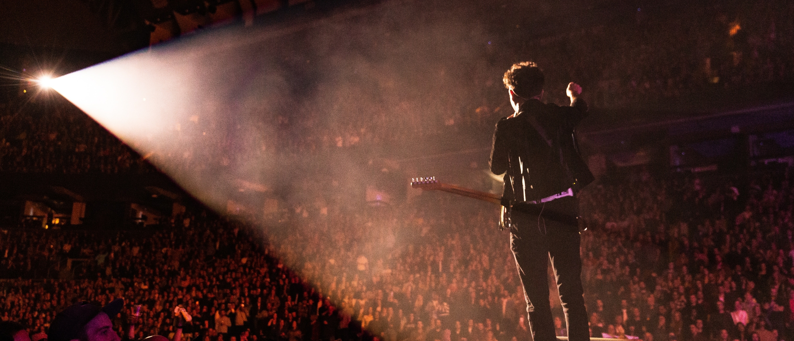 The Art of Crafting an Engaging Music Press Release: Tips and Examples for Musicians