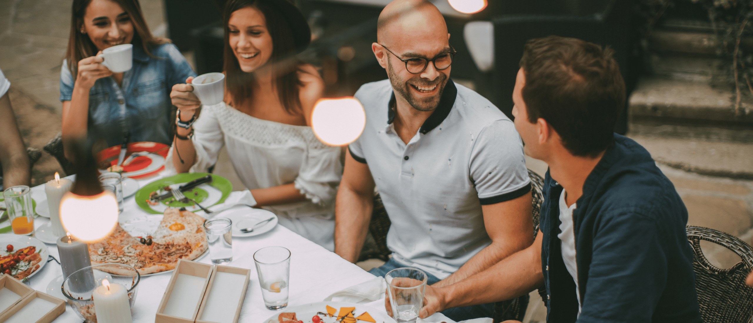 Slaapbevorderende voeding: zo helpt wat én wanneer je eet | TC2 Tribe Slaapbevorderende voeding: zo helpt wat én wanneer je eet | TC2 Tribe