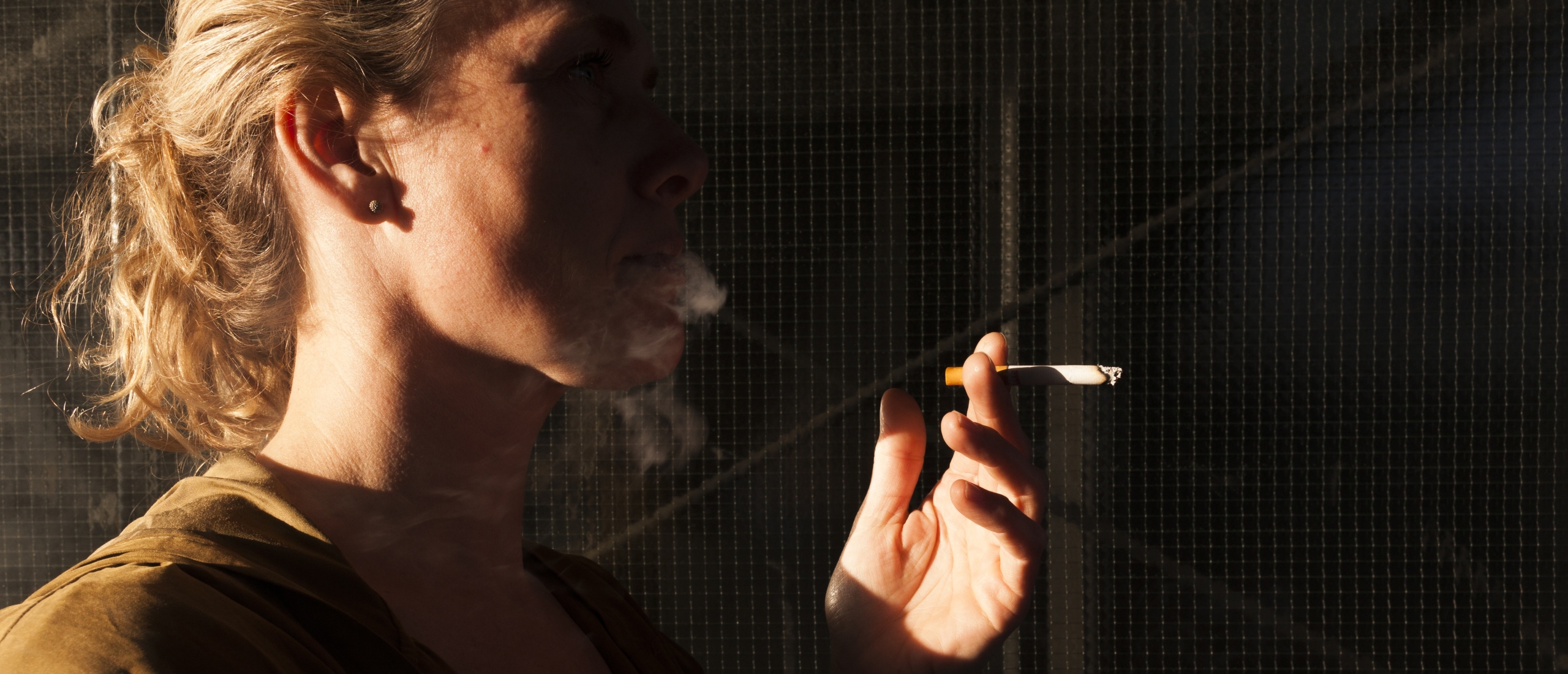 Nederlandse vrouwen krijgen relatief vaak kanker, mede door roken