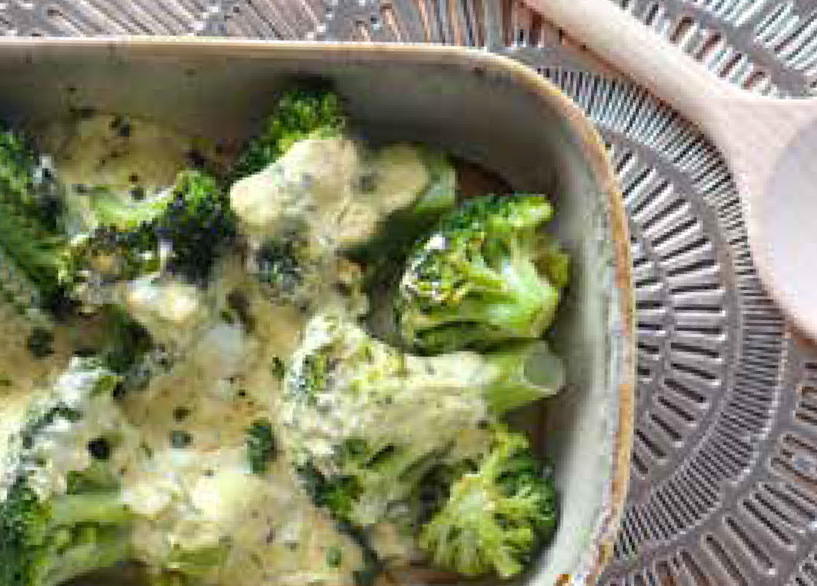 Ovenschaal met broccoli van het 1 op 1 dieet