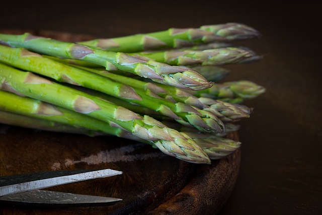 Aspergesalade met garnalen Stap 2