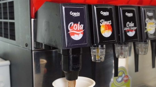 Frisdrank getapt bij Castlefest uit een duurzame postmixdispenser