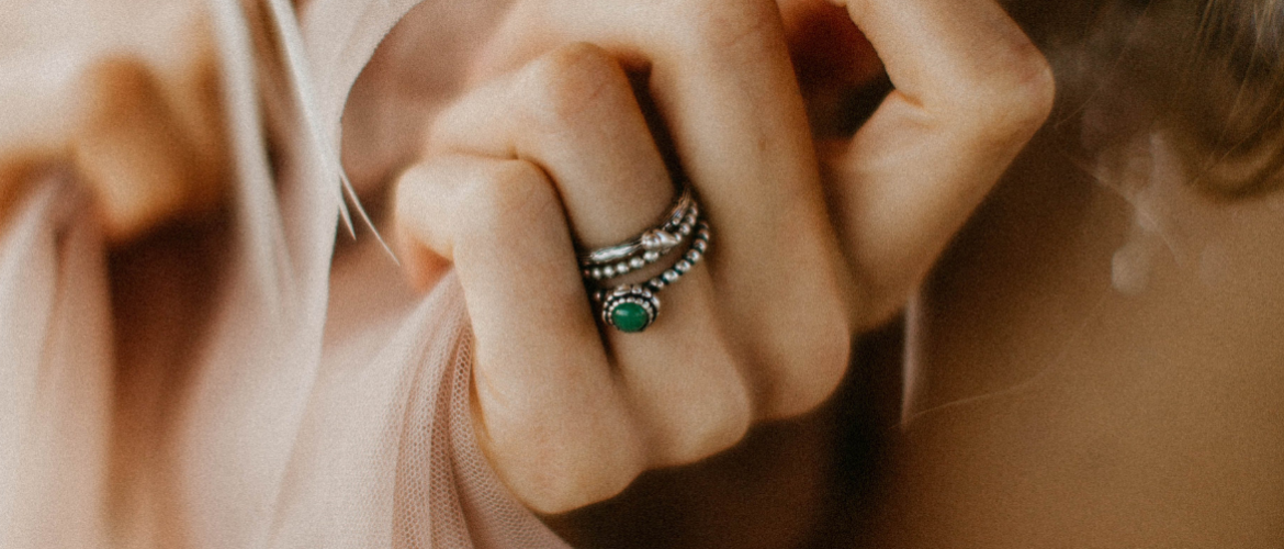De betekenis van een ring om je vinger