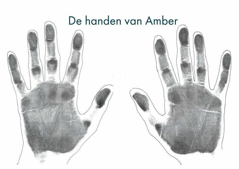 De handen van Amber