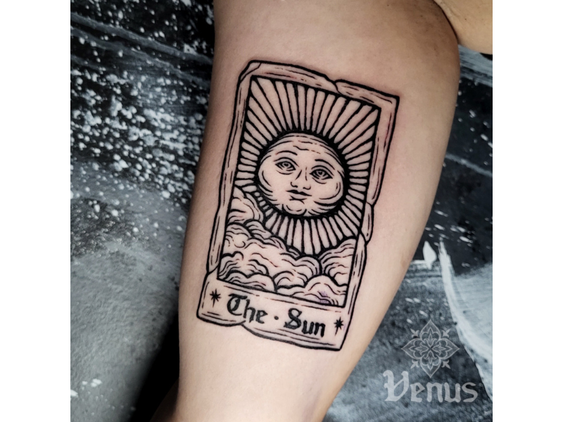 tattoo tarotkaart the sun