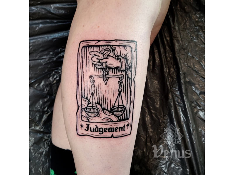 hannon tattoos izegem tarot kaart 'judgement' tattoo in etch stijl