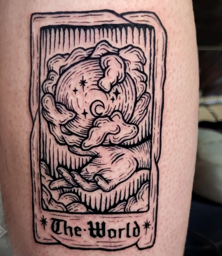 tattoo van tarotkaart the world