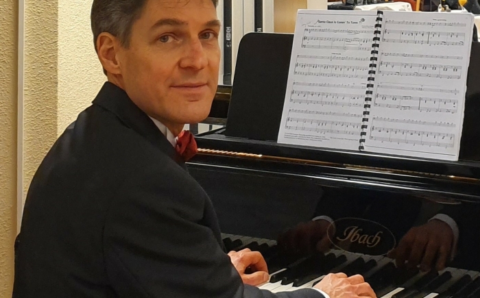 De Pianist video spewlen als de grote pianisten