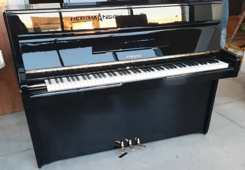 Yamaha piano huren
