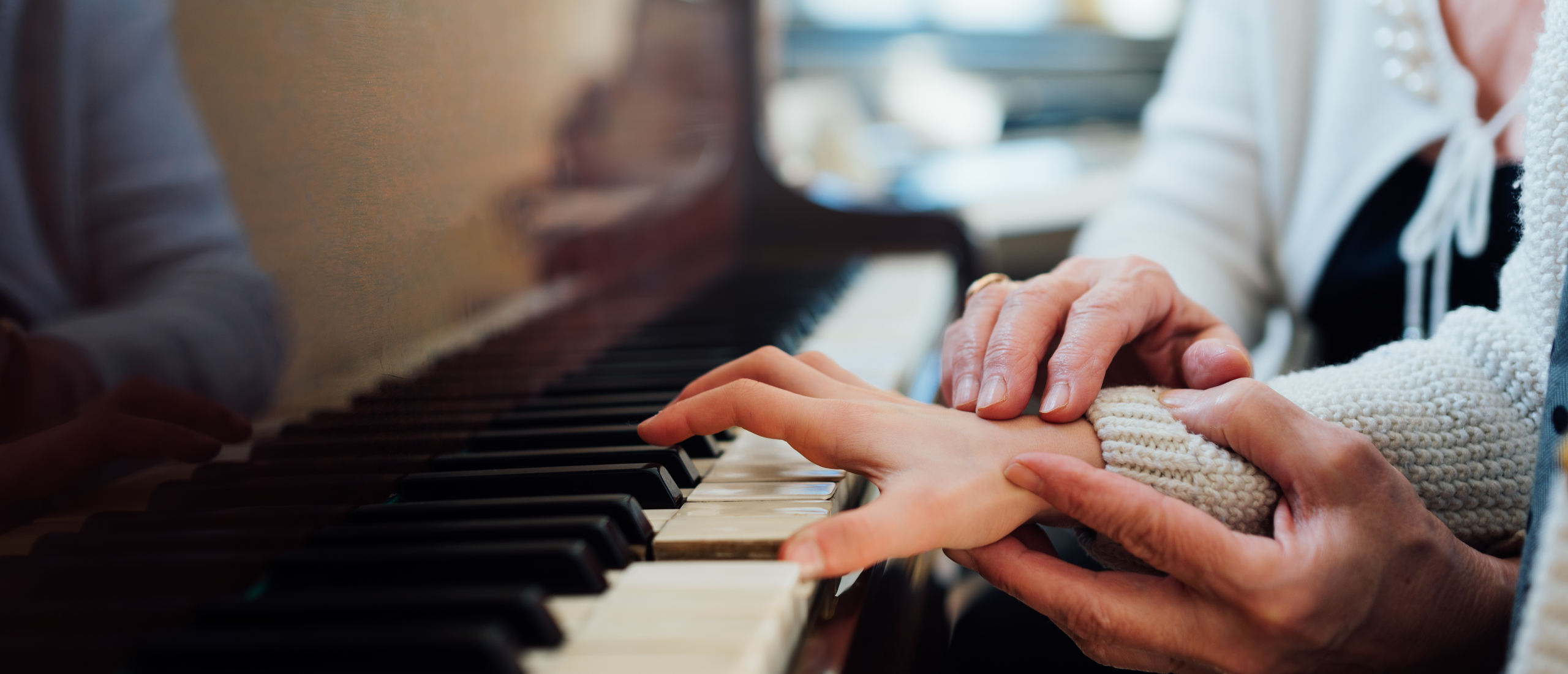 Ideale leeftijd leren piano spelen