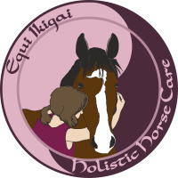 Logo holistic horse care