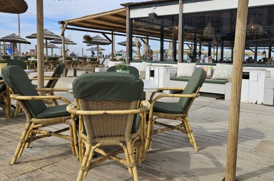 terraskussens-strandpaviljoen-all-weather-scheveningen