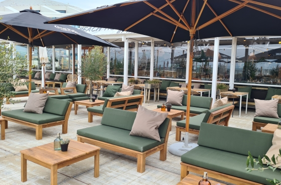 horecameubels-kussens-op-maat-beachclub-scheveningen