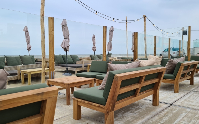 horecameubels-loungekussens-strandpavilljoen-beachclub