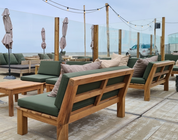 horecameubels-loungekussens-strandpavilljoen-beachclub