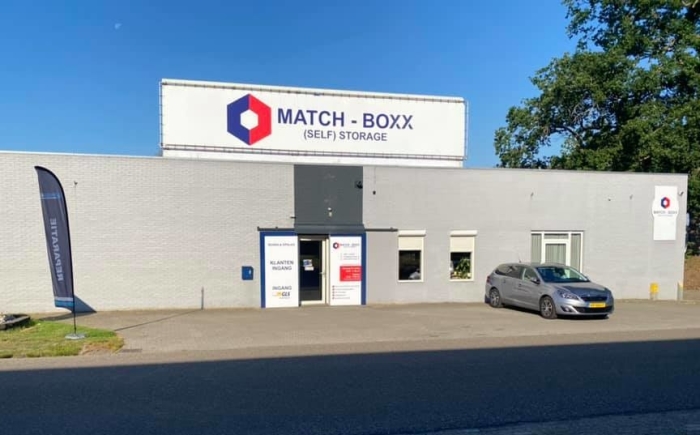 Pakketten verzenden bij Match Boxx Emmen PostMasters