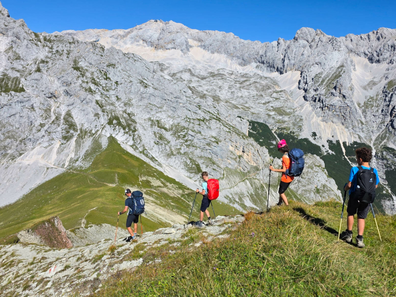 huttentocht-met-kinderen-oostenrijk-tirol-seefeld-3-4-5-dagen-tips-route-hans-en-nel-bergwandelen-zomervakantie-ebook-berghut